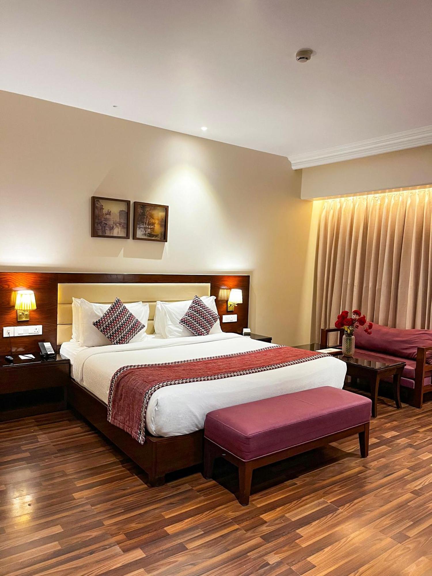 Hotel Home In By Amrik Sukhdev Sonipat Εξωτερικό φωτογραφία