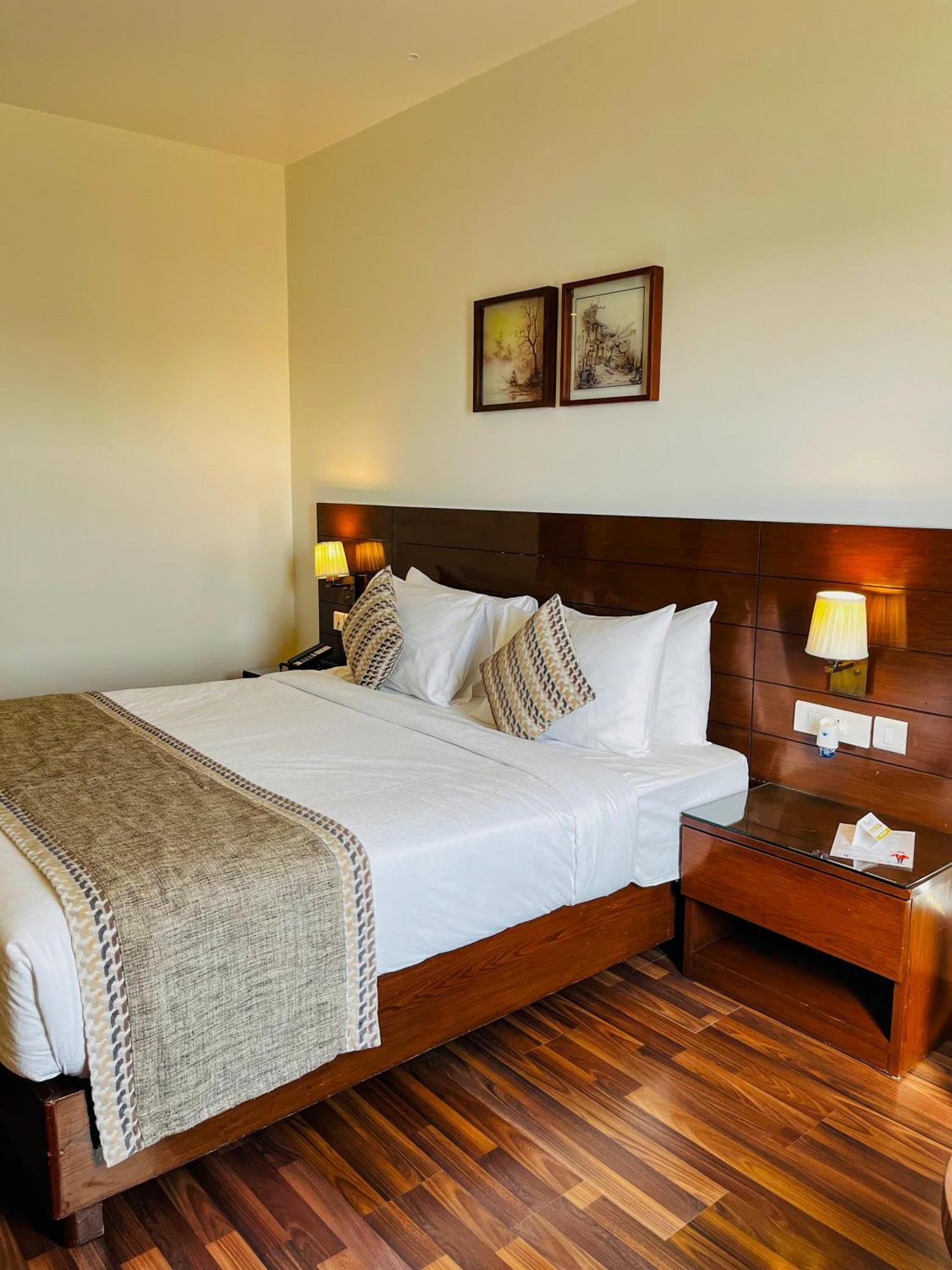 Hotel Home In By Amrik Sukhdev Sonipat Εξωτερικό φωτογραφία