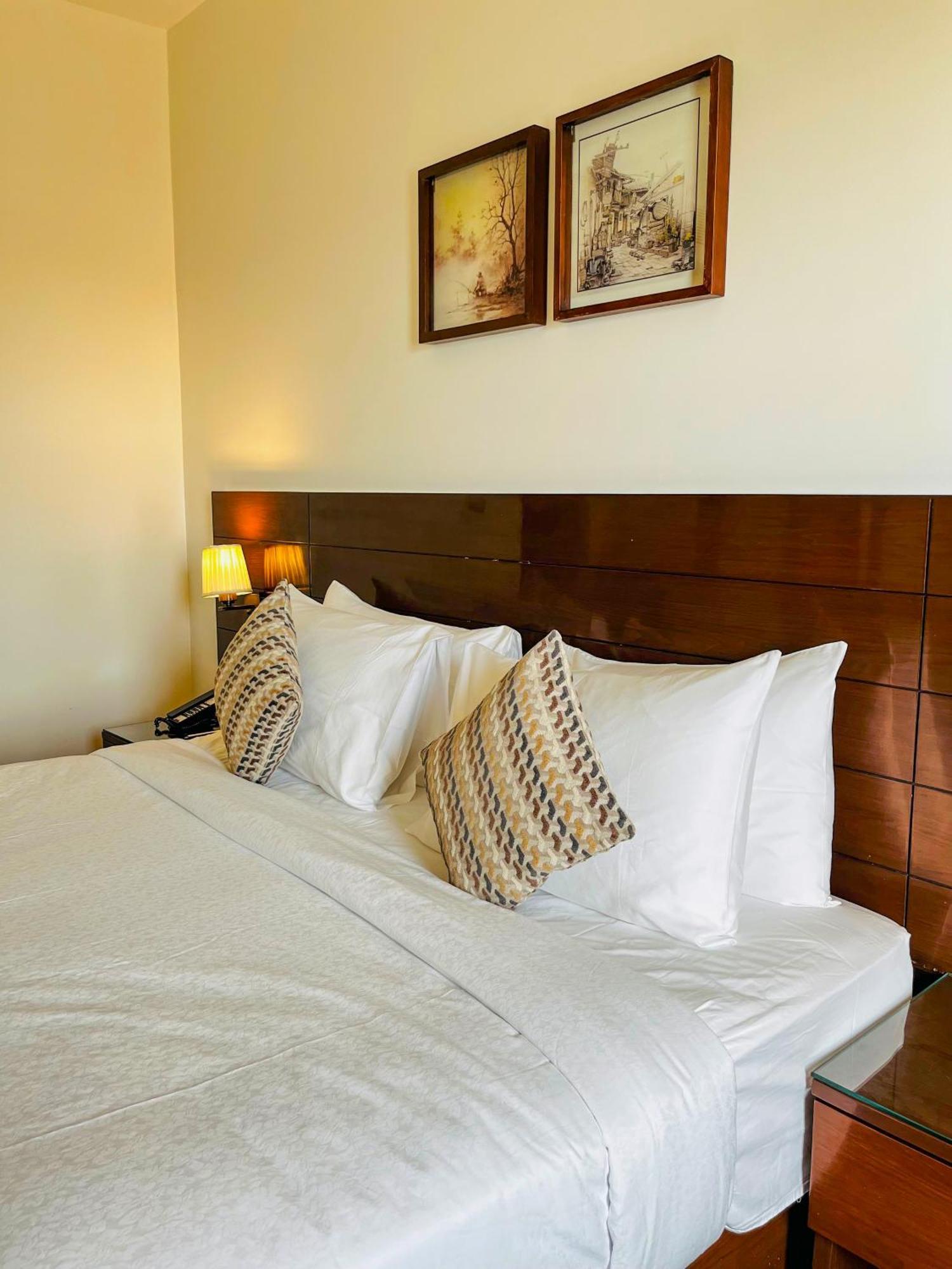 Hotel Home In By Amrik Sukhdev Sonipat Εξωτερικό φωτογραφία